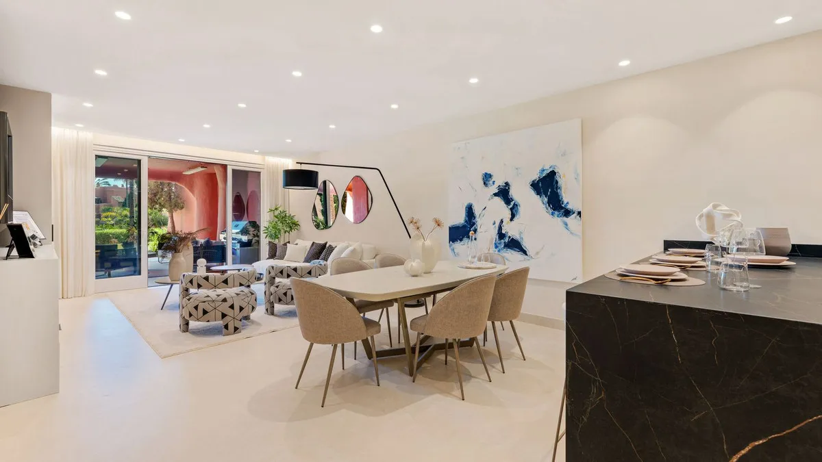 For sale 3 bedrooms ground floor apartment in New Golden Mile