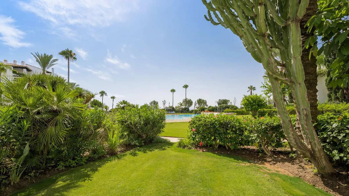 3 bedrooms ground floor apartment for sale in Costalita