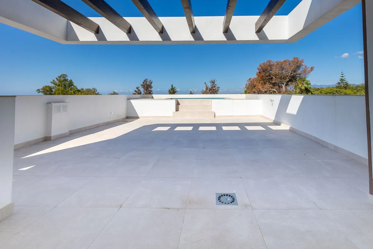 Villa a la venta con 4 dormitorios en Marbella Golden Mile