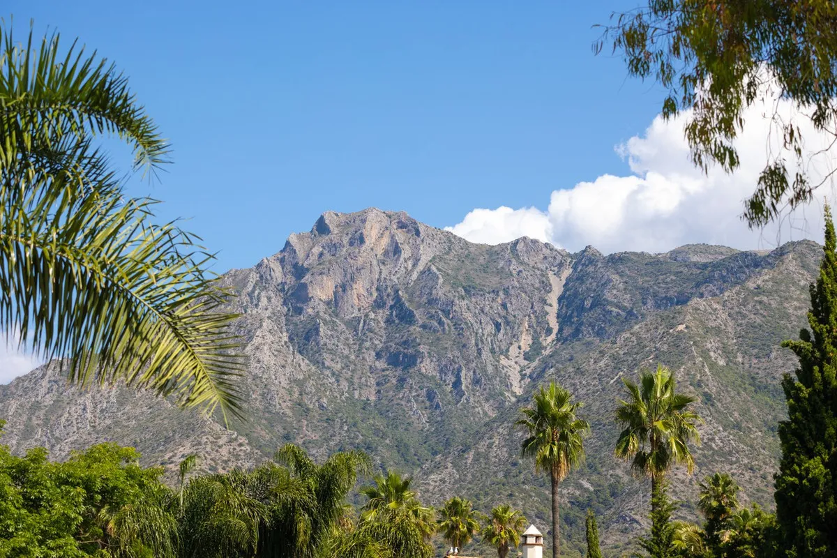 Villa a la venta con 4 dormitorios en Marbella Golden Mile