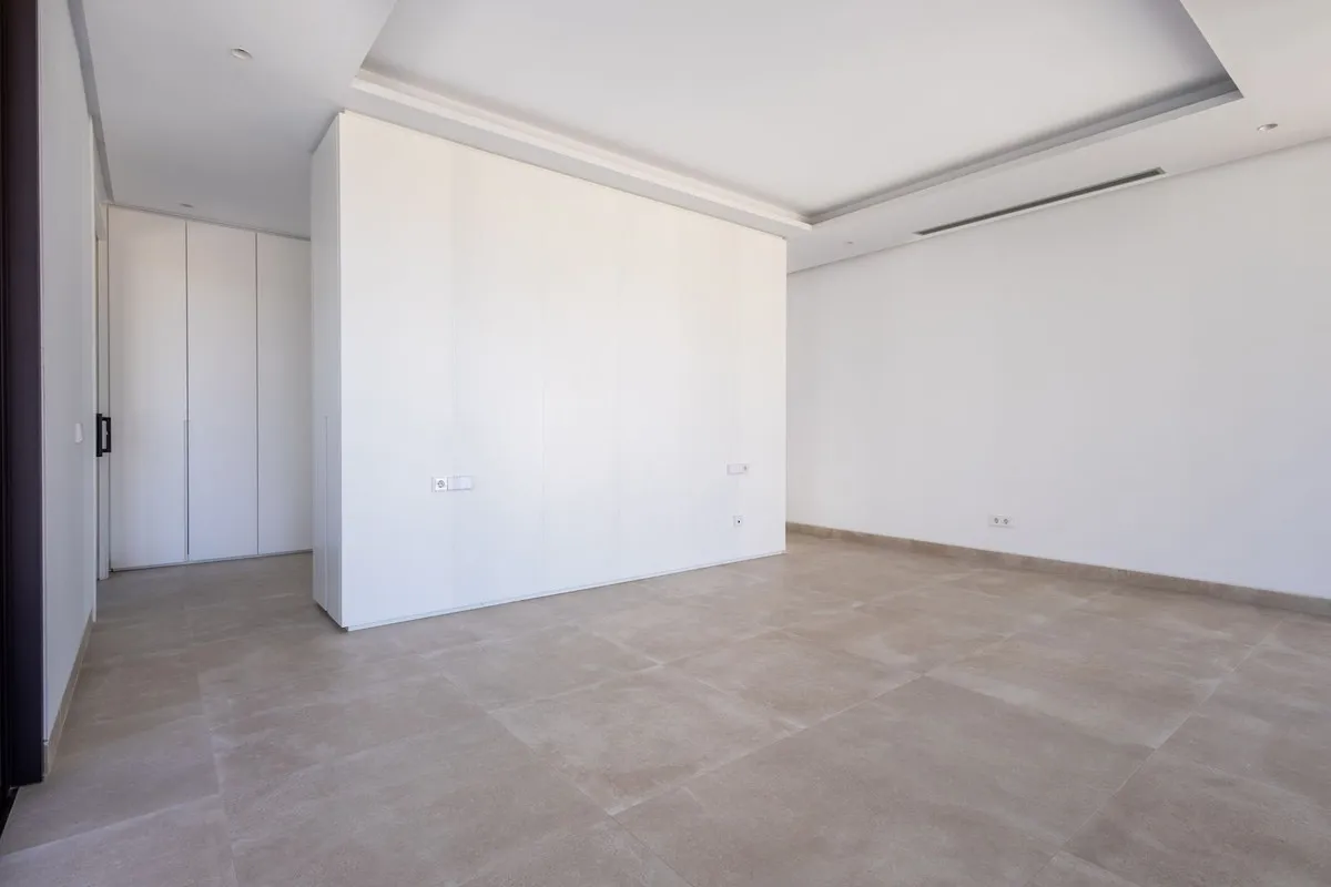 Villa a la venta con 4 dormitorios en Marbella Golden Mile