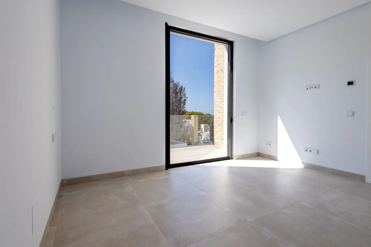 Villa a la venta con 4 dormitorios en Marbella Golden Mile