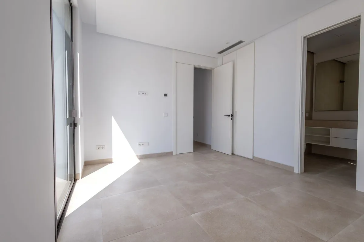 Villa a la venta con 4 dormitorios en Marbella Golden Mile