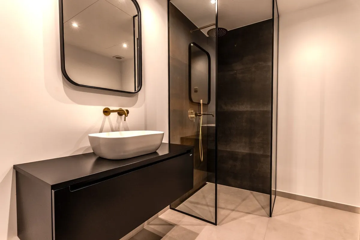 Apartamento con 3 dormitorios en venta en Monte Halcones