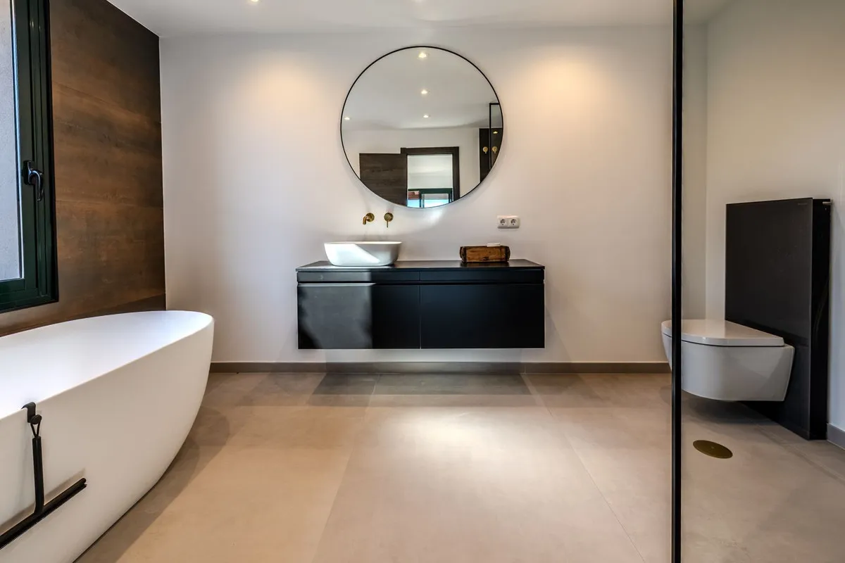 Apartamento con 3 dormitorios en venta en Monte Halcones