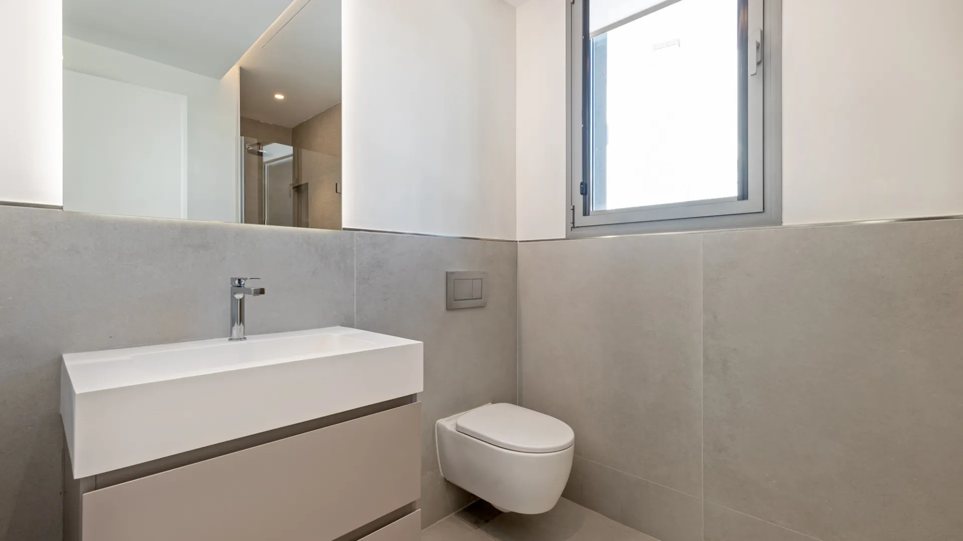 San Pedro de Alcantara, pareado a la venta de 4 dormitorios