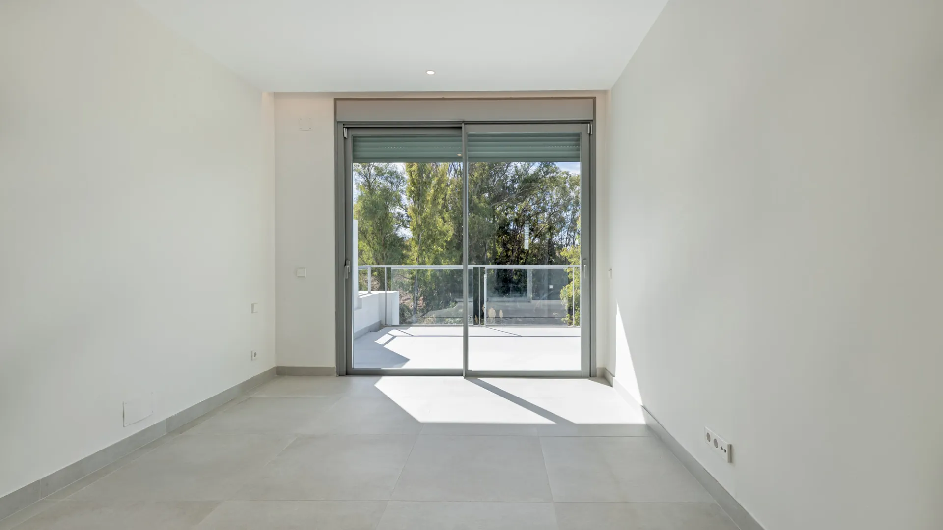 San Pedro de Alcantara, pareado a la venta de 4 dormitorios