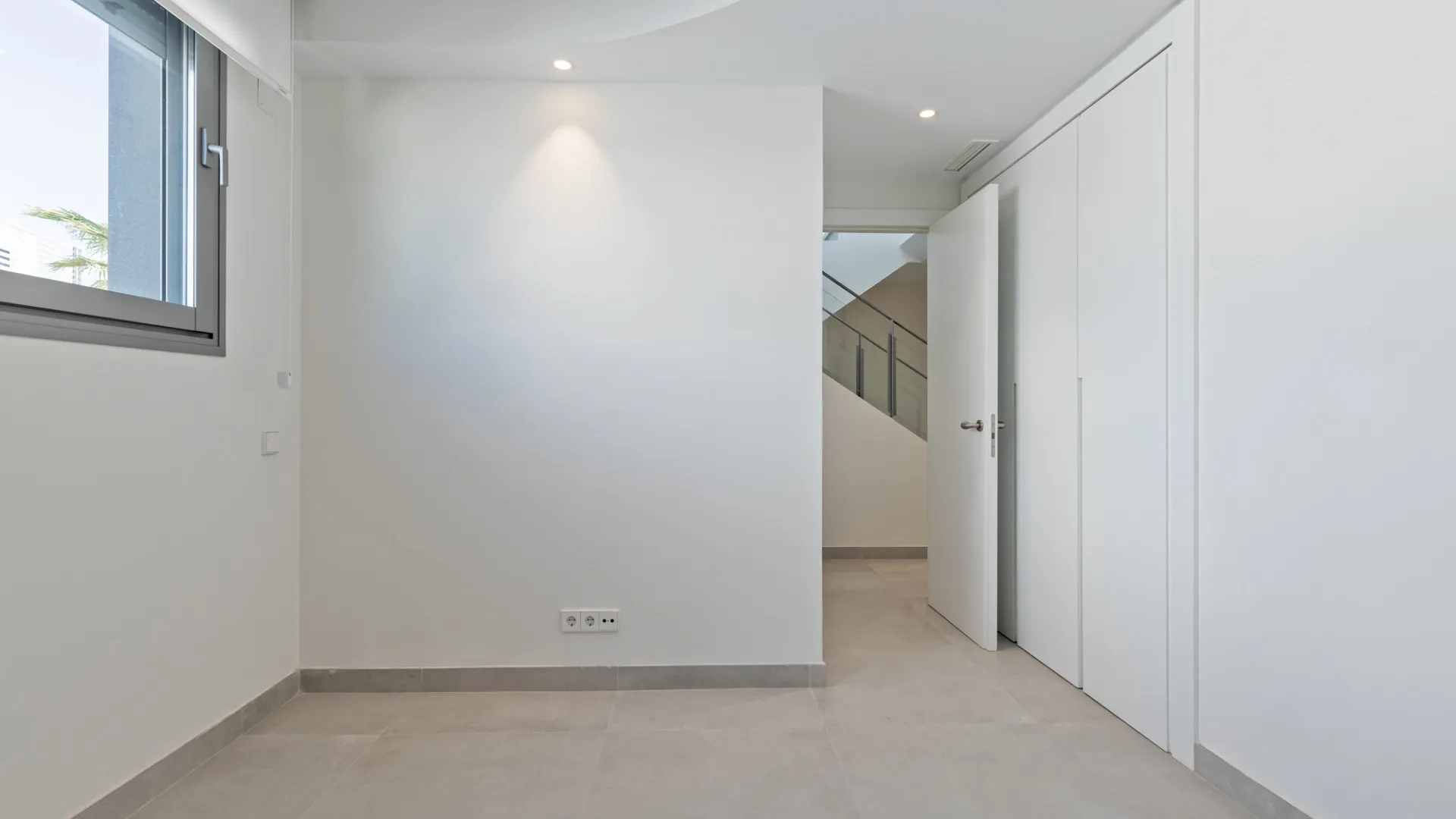 San Pedro de Alcantara, pareado a la venta de 4 dormitorios