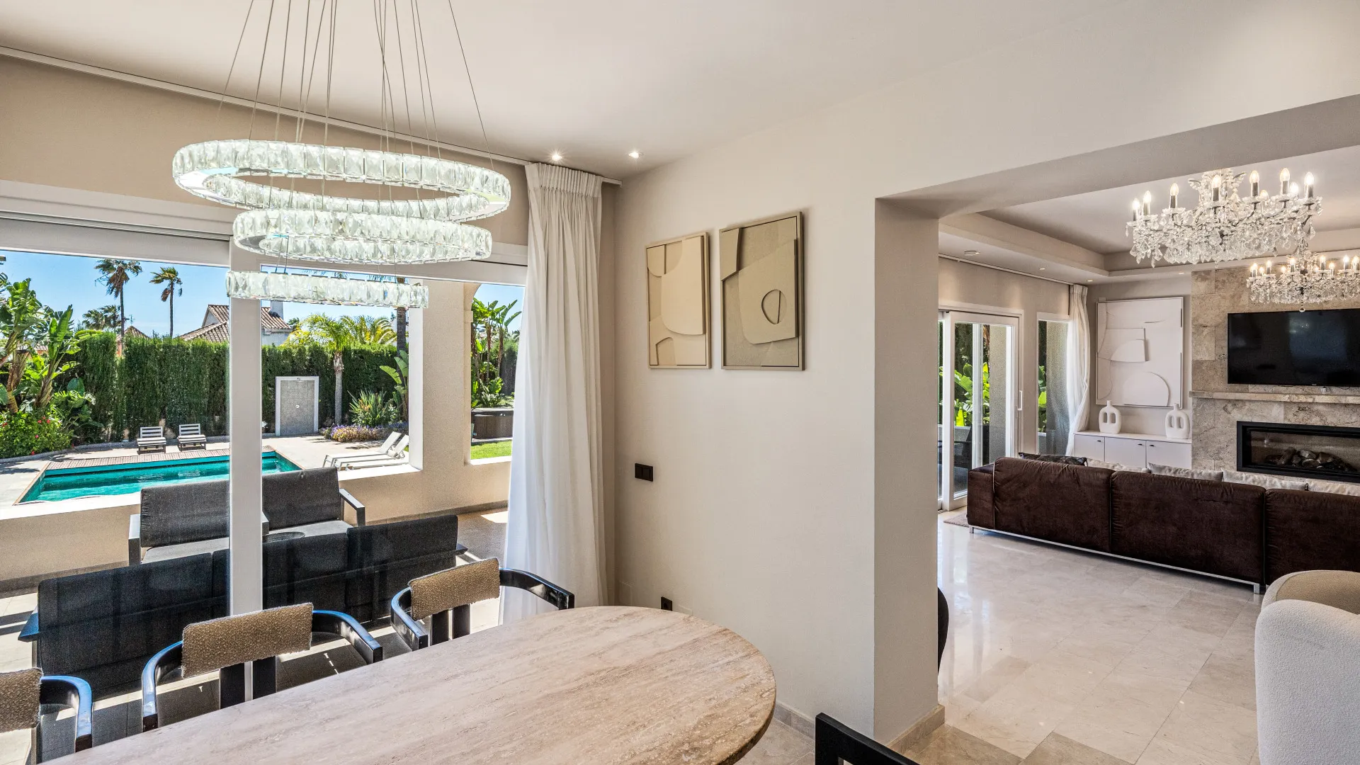 For sale Nueva Andalucia 6 bedrooms villa