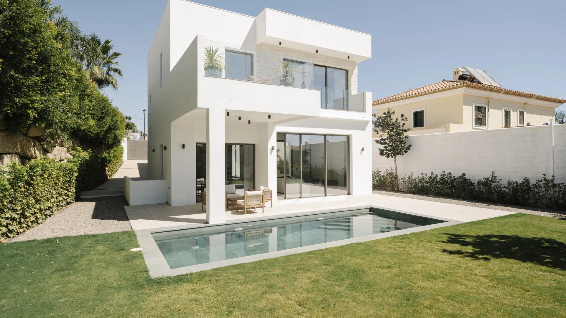 For sale villa in Estepona with 4 bedrooms