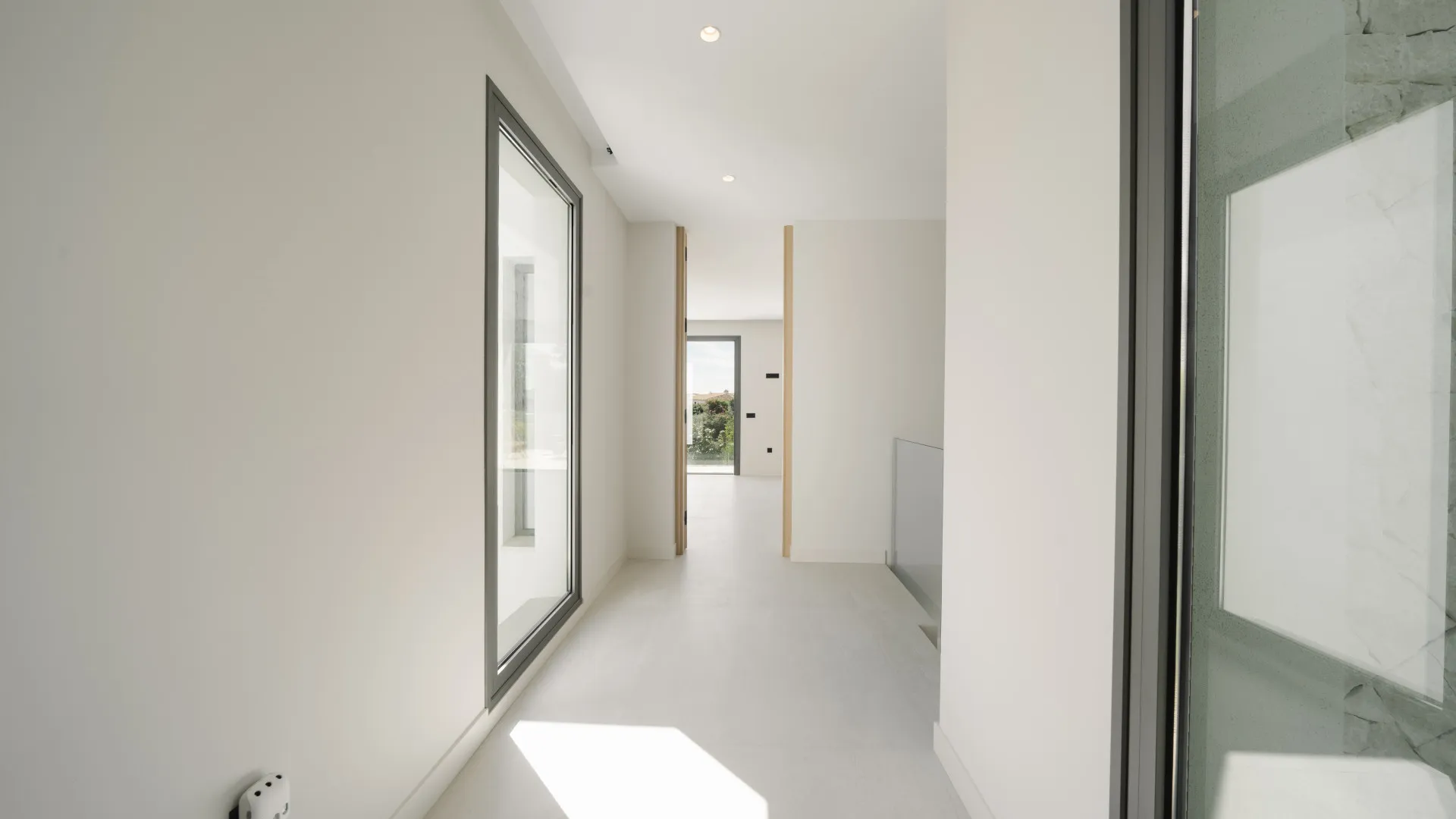 For sale villa in Estepona with 4 bedrooms