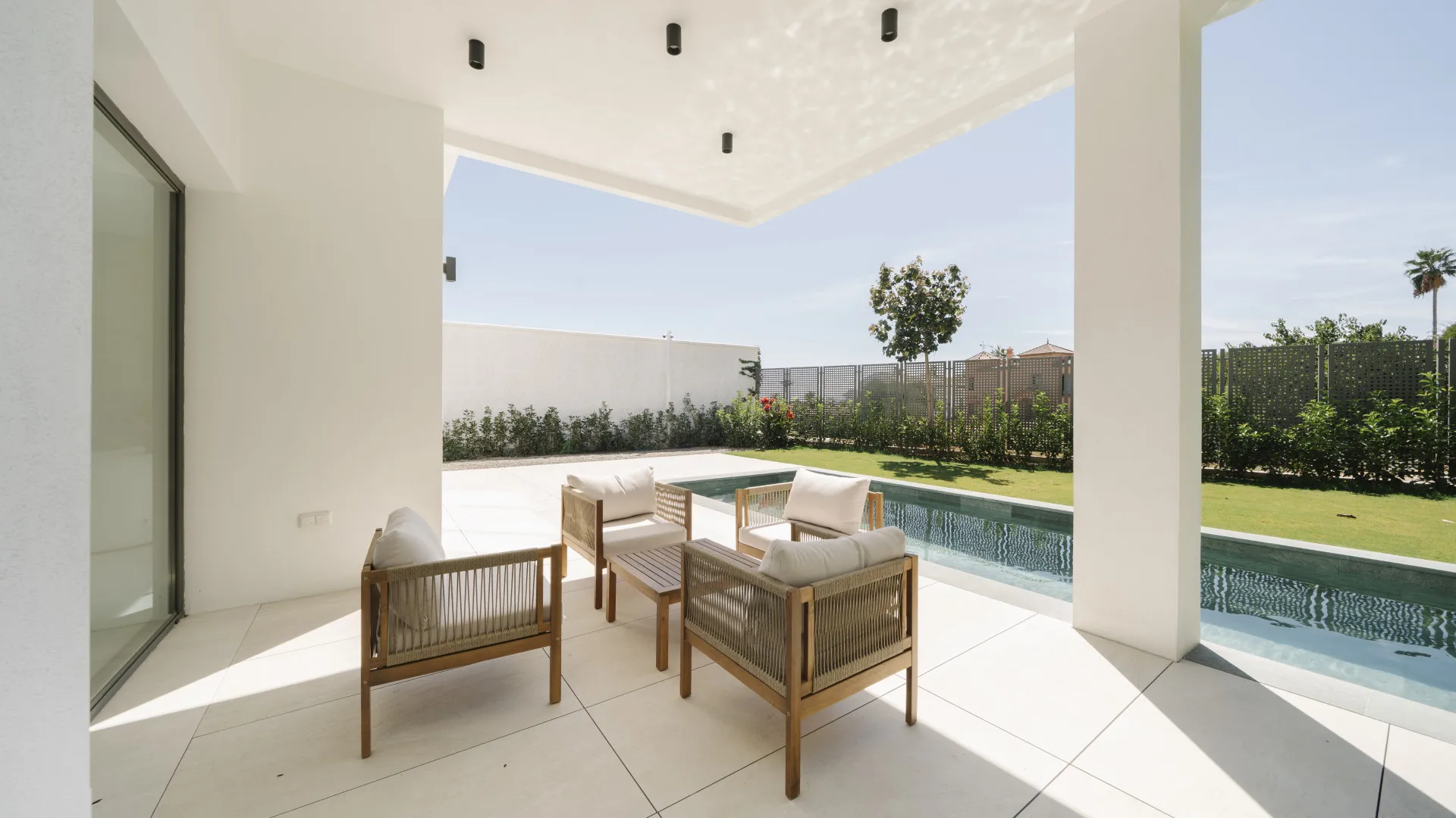For sale villa in Estepona with 4 bedrooms