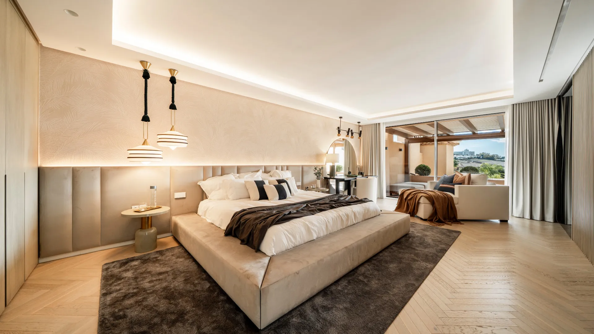 Duplex penthouse with 3 bedrooms for sale in Benahavis