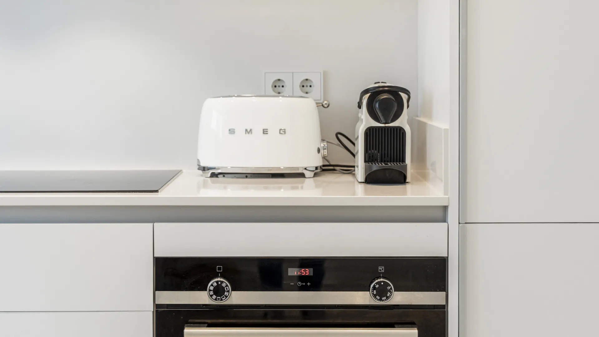 Buy Marbella ground floor apartment with 4 bedrooms