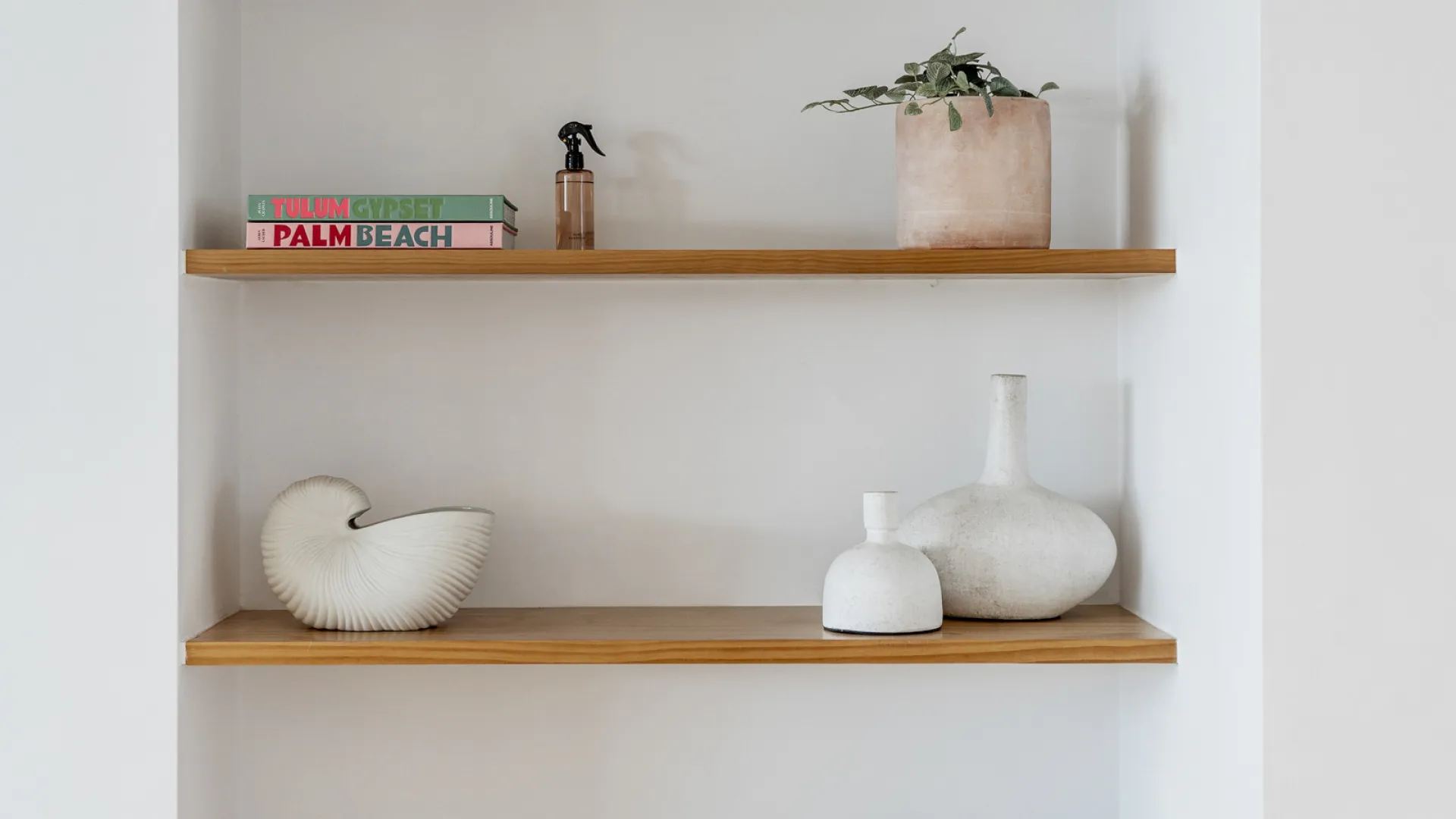 Buy Marbella ground floor apartment with 4 bedrooms