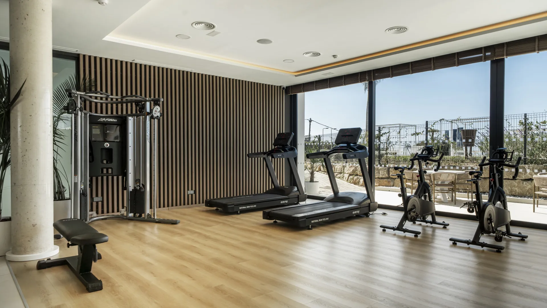 Buy Marbella ground floor apartment with 4 bedrooms