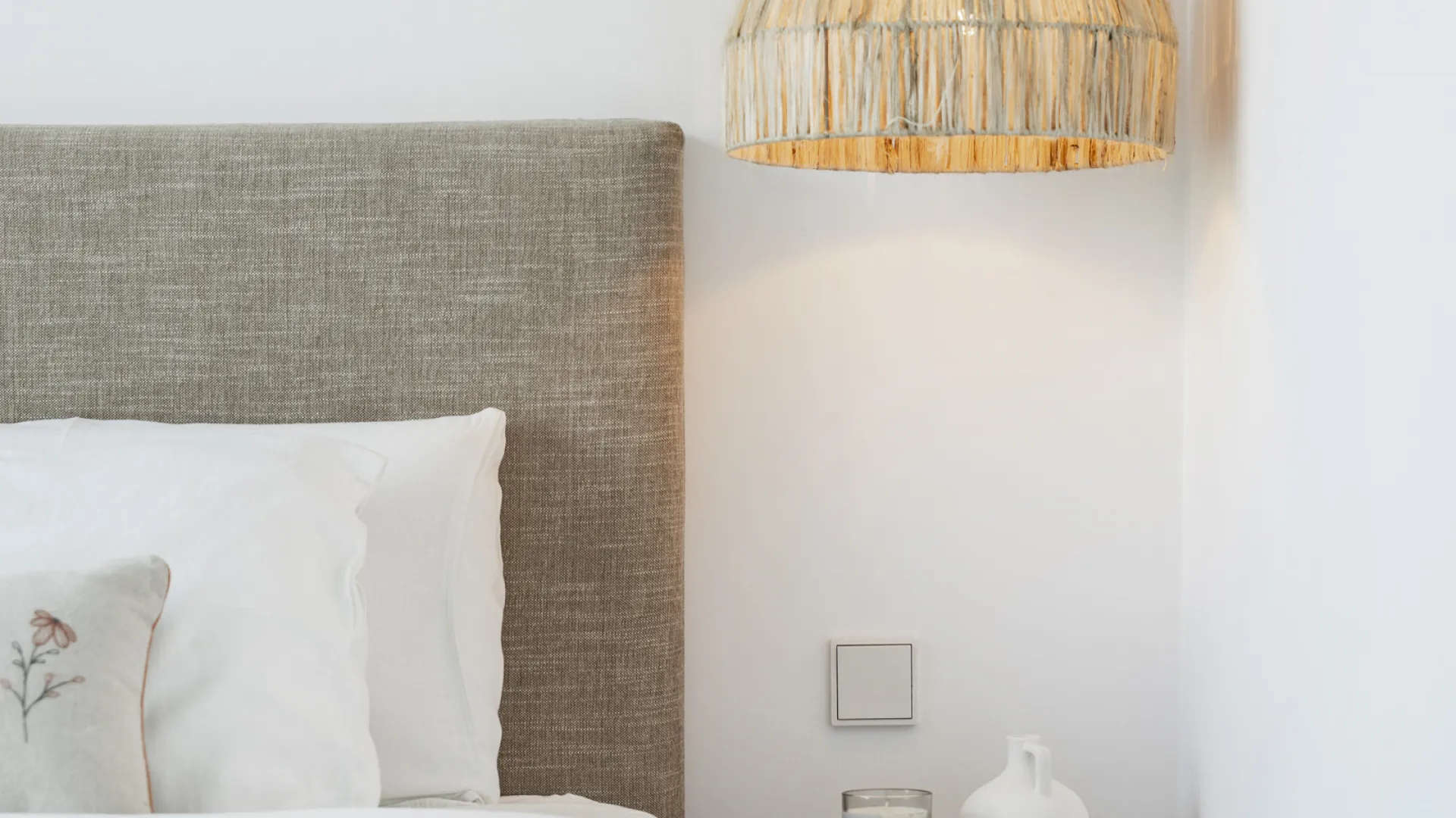 Buy Marbella ground floor apartment with 4 bedrooms