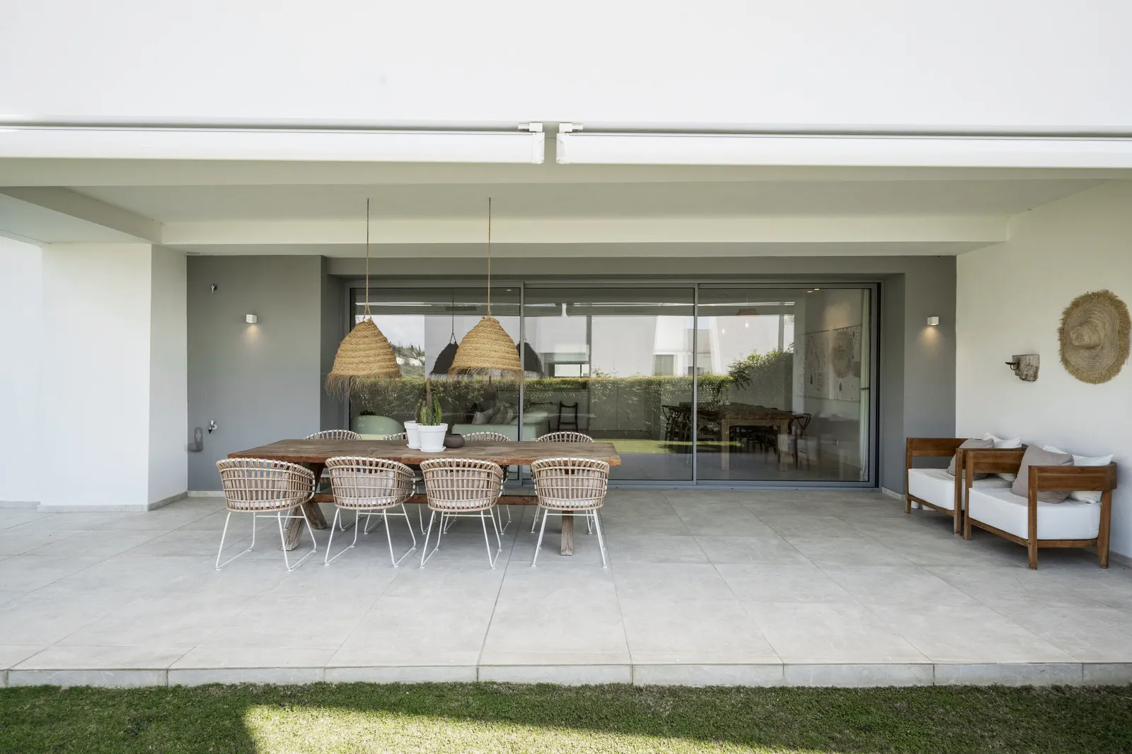 Buy Marbella ground floor apartment with 4 bedrooms