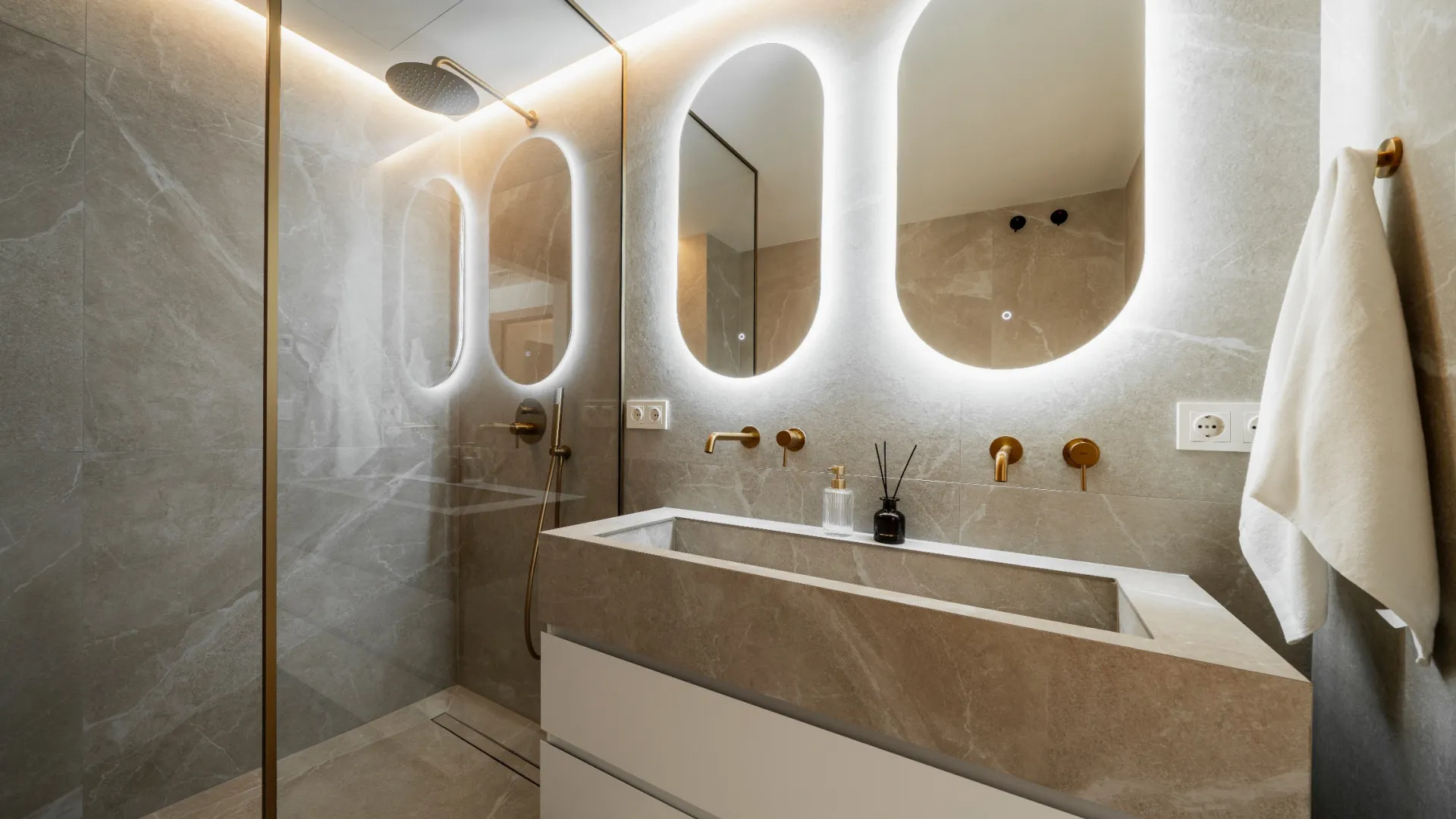 Town house for sale in Nueva Andalucia