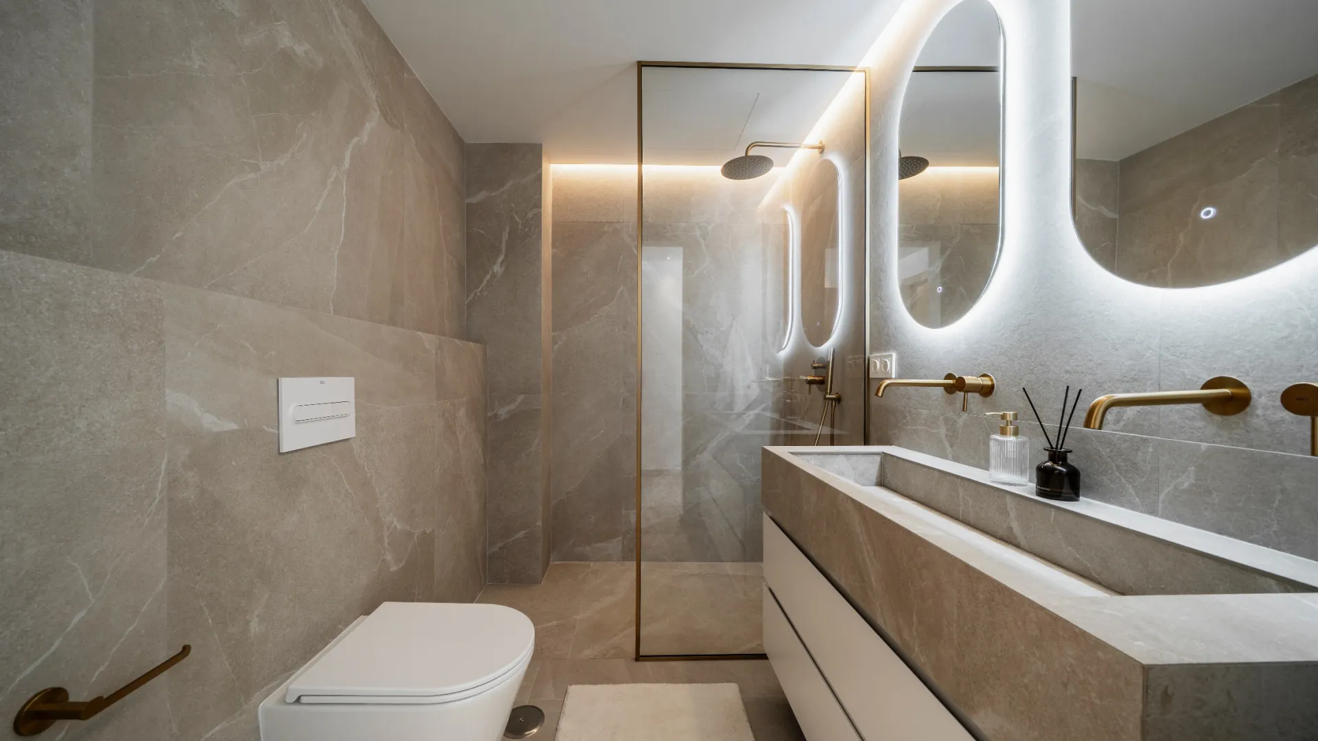 Town house for sale in Nueva Andalucia