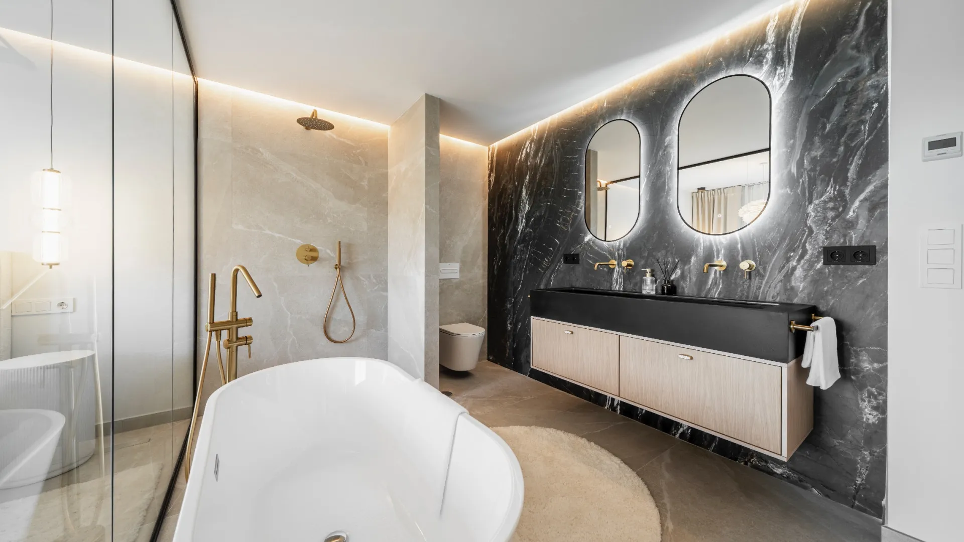 Town house for sale in Nueva Andalucia