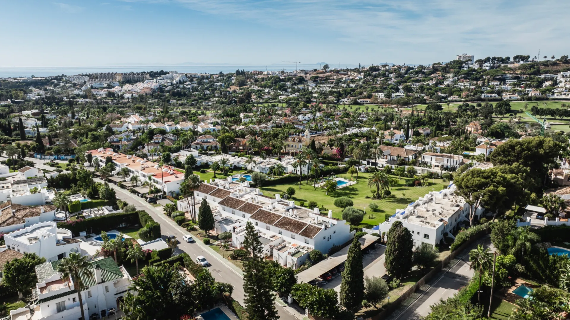 Town house for sale in Nueva Andalucia