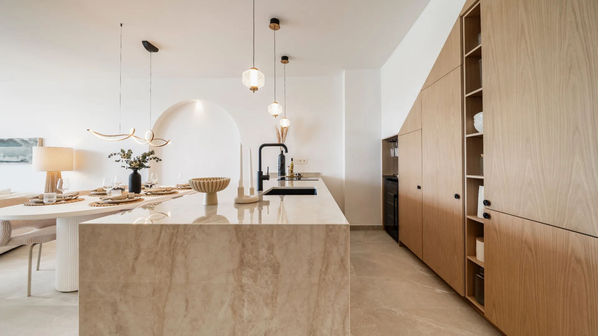 Town house for sale in Nueva Andalucia