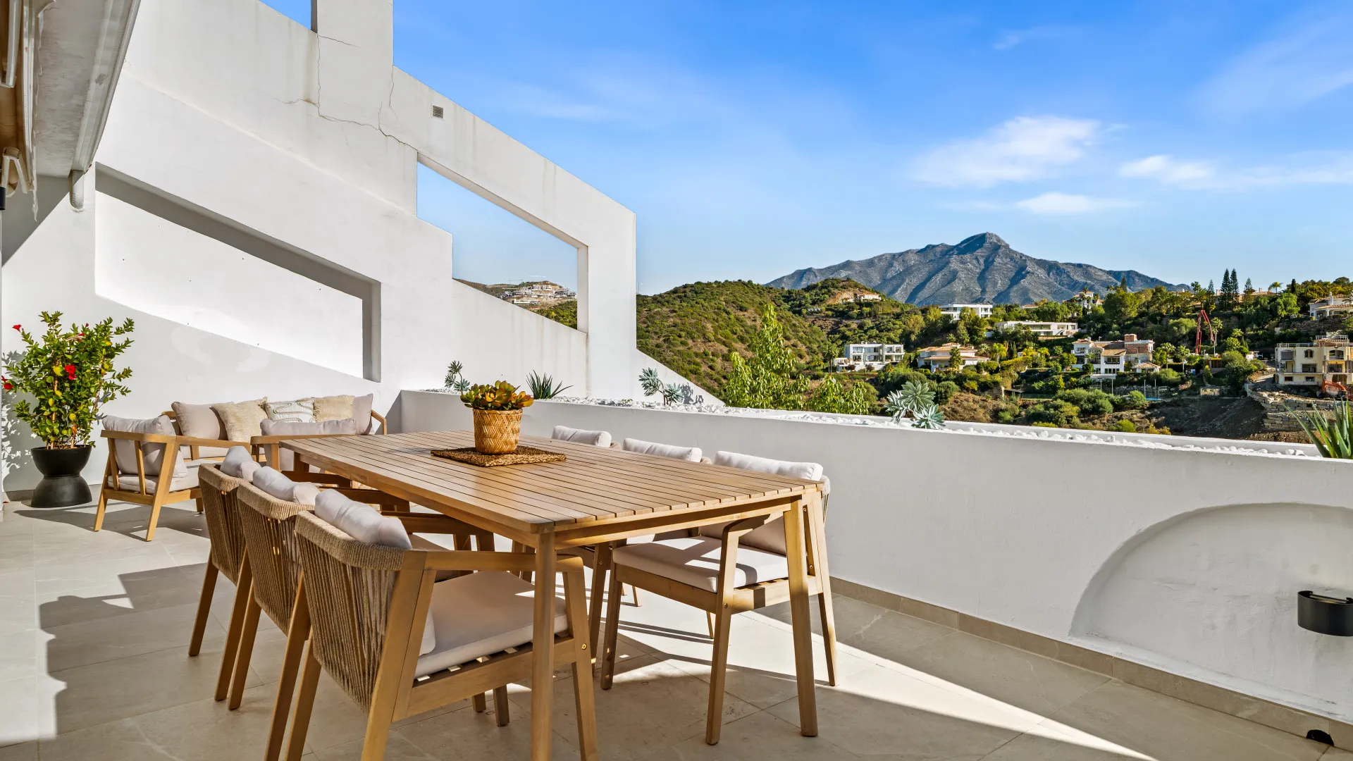 Comprar apartamento en La Quinta de 3 dormitorios