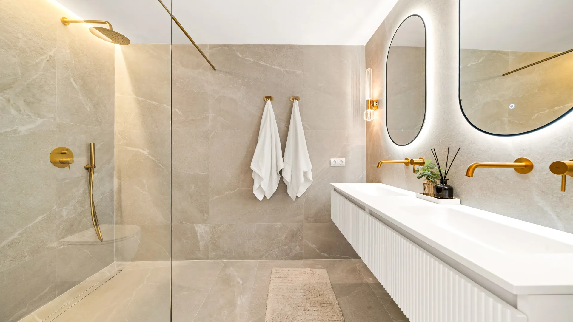 Comprar apartamento en La Quinta de 3 dormitorios