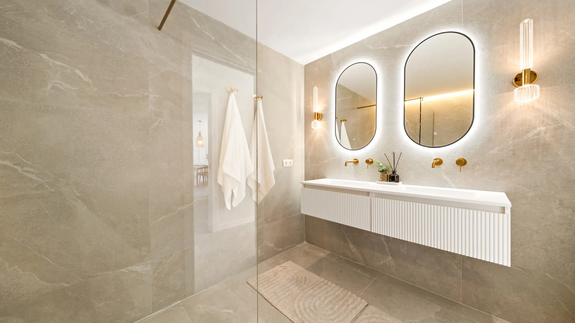 Comprar apartamento en La Quinta de 3 dormitorios