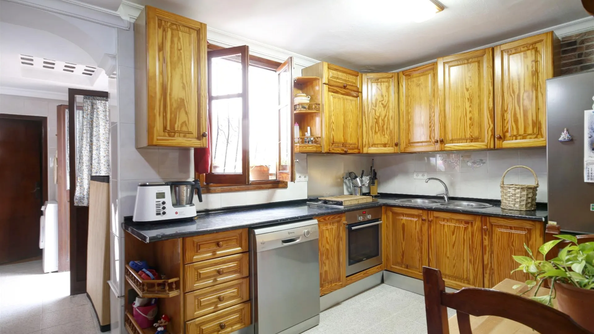 Adosado en venta en Estepona Casco Antiguo de 7 dormitorios