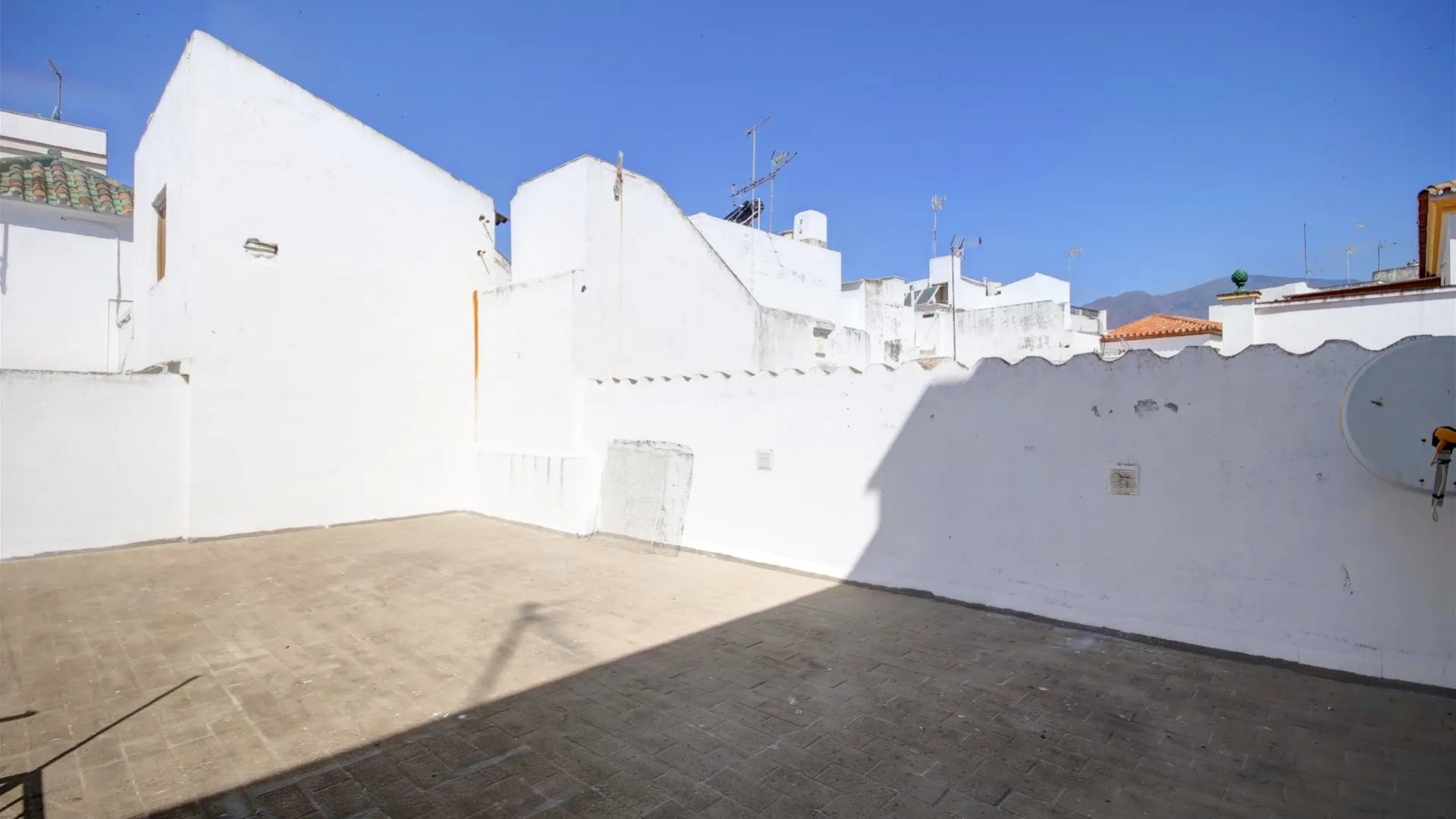 Adosado en venta en Estepona Casco Antiguo de 7 dormitorios