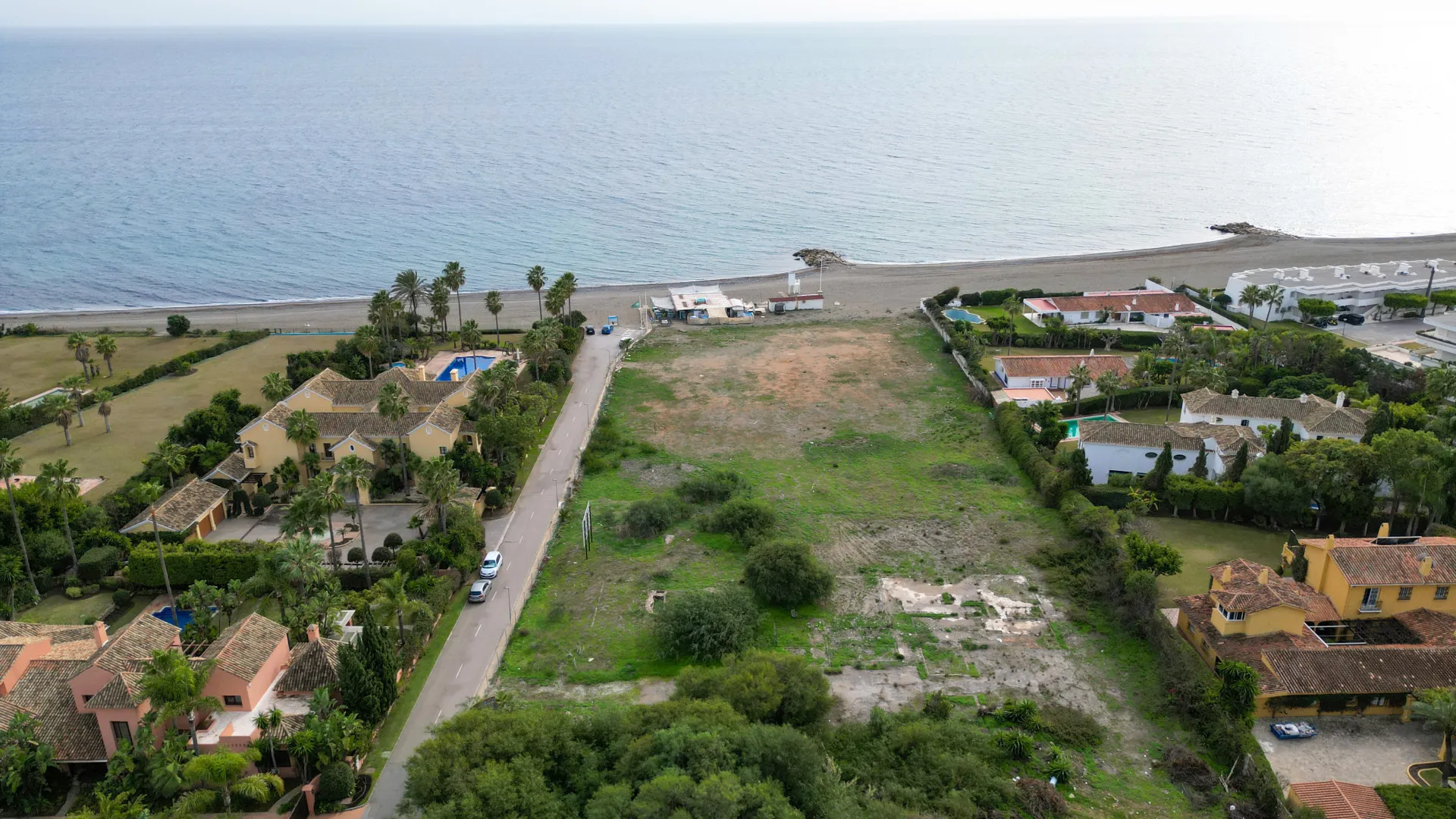 Comprar parcela en Guadalmina Baja