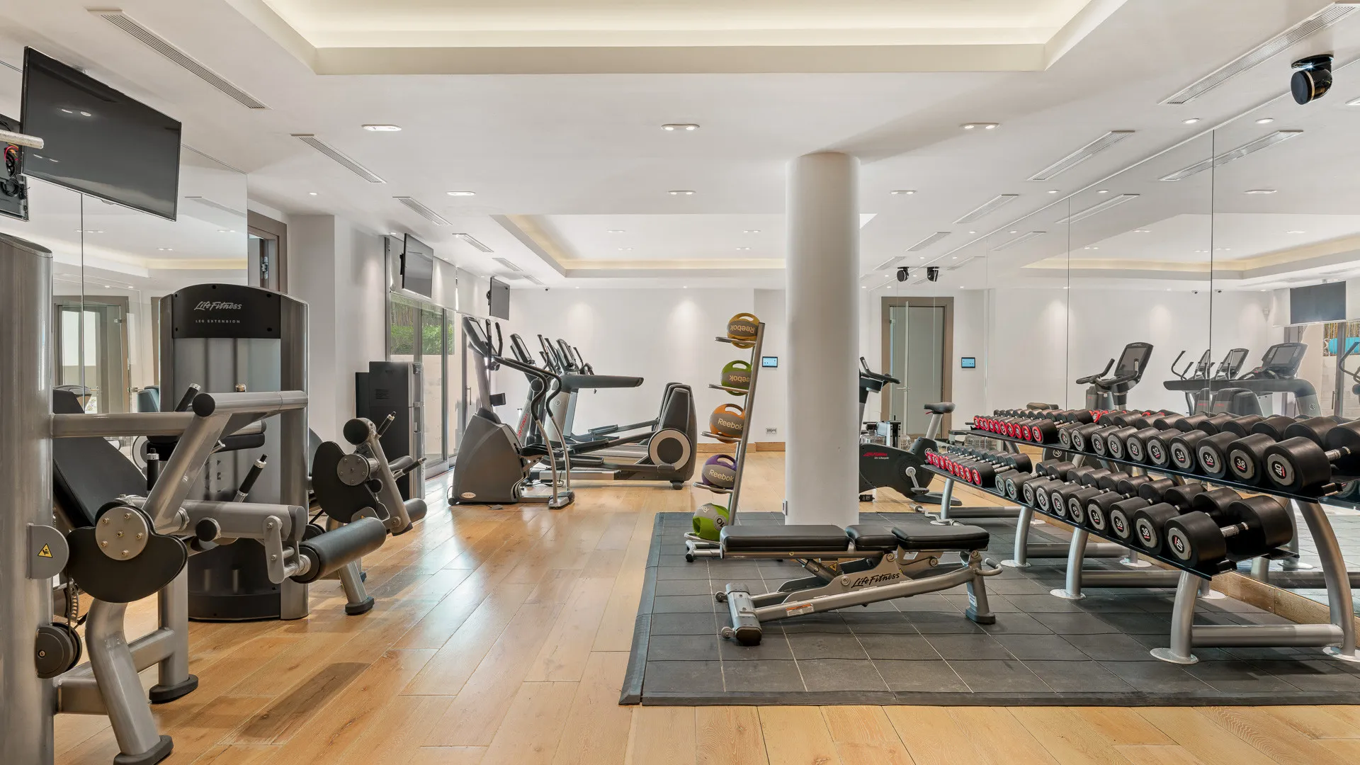 Villa for sale in Sotogrande with 6 bedrooms