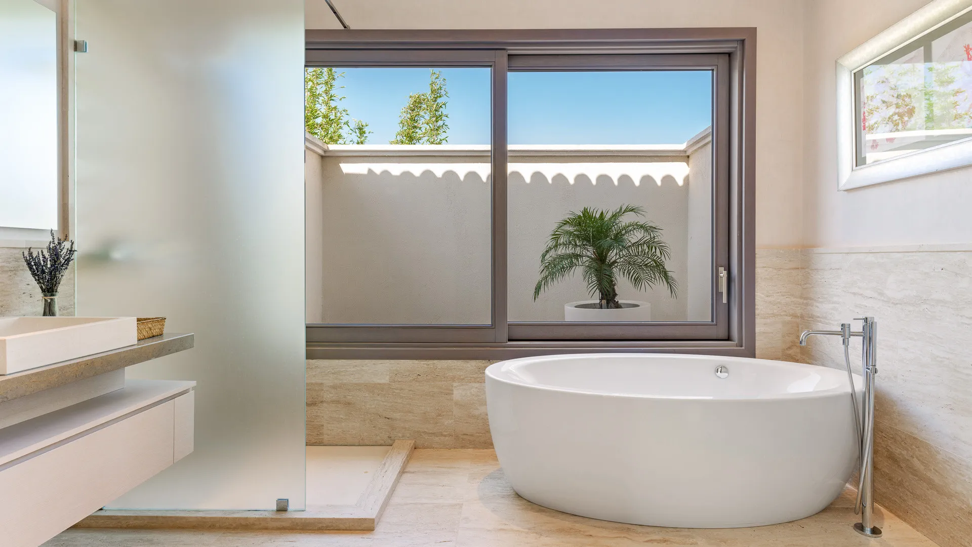 Villa for sale in Sotogrande with 6 bedrooms