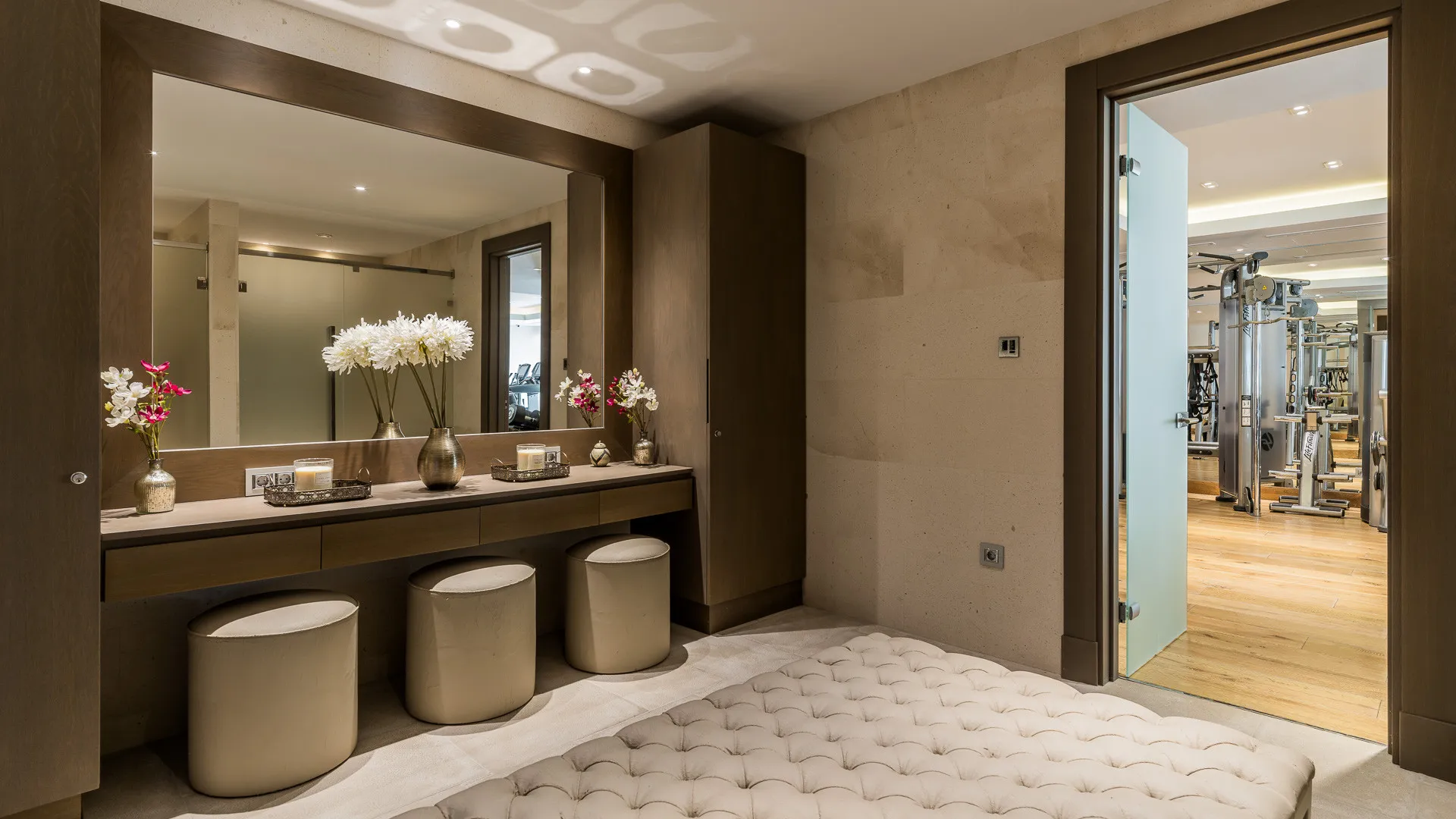 Villa for sale in Sotogrande with 6 bedrooms