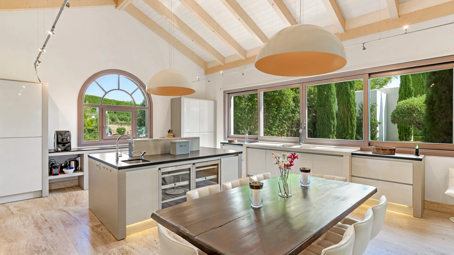 Villa for sale in Sotogrande with 6 bedrooms