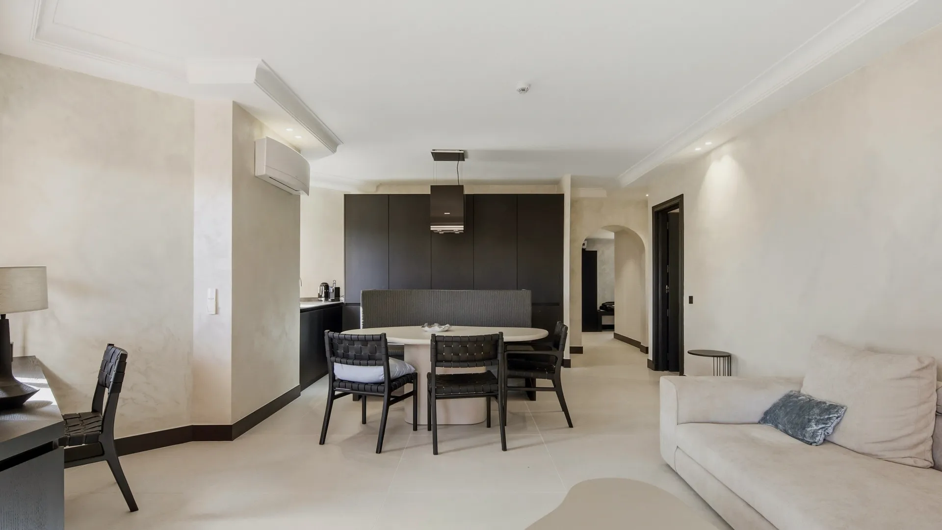Apartamento de 2 dormitorios a la venta en Kempinski