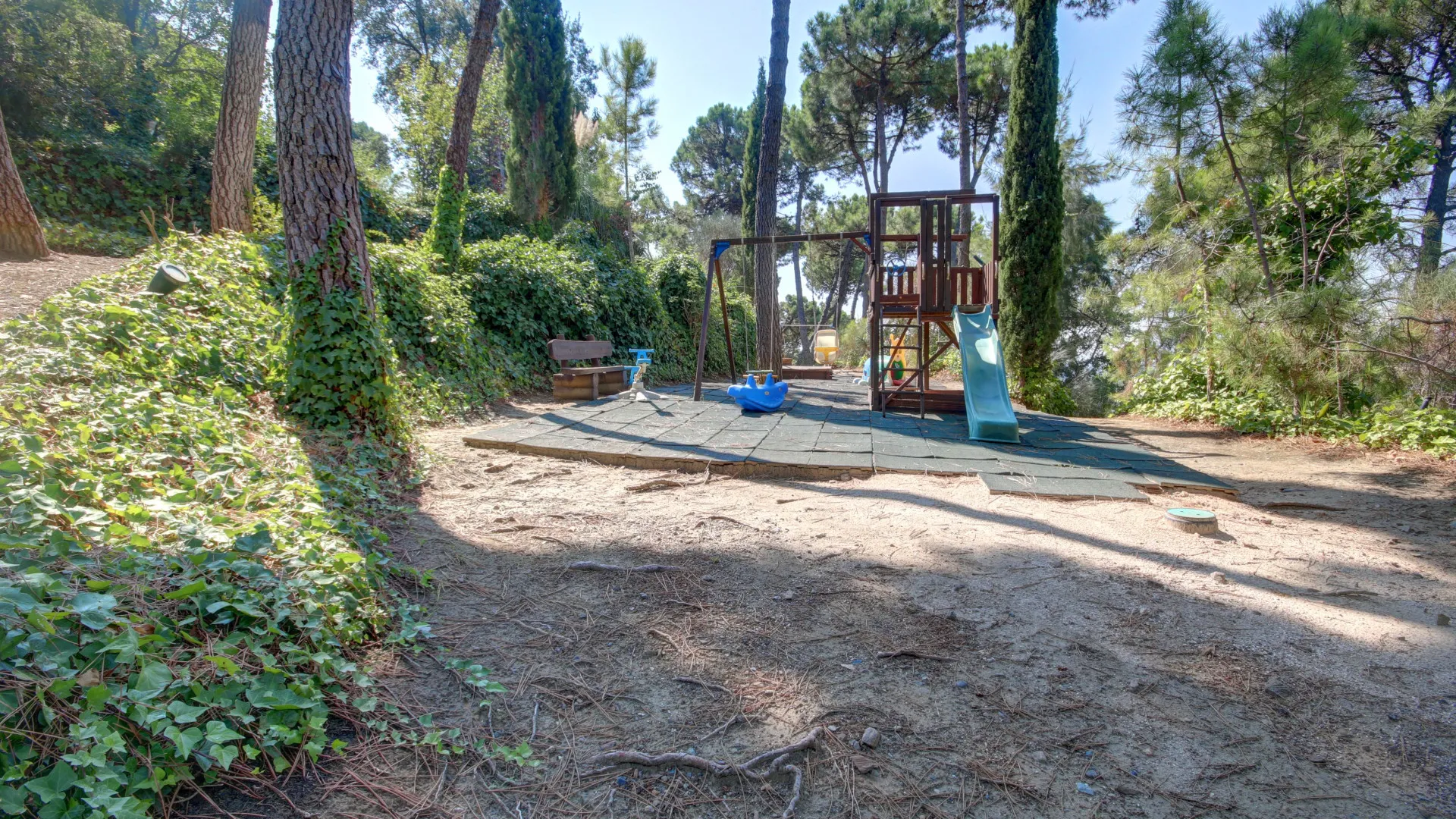 Buy villa in La Zagaleta