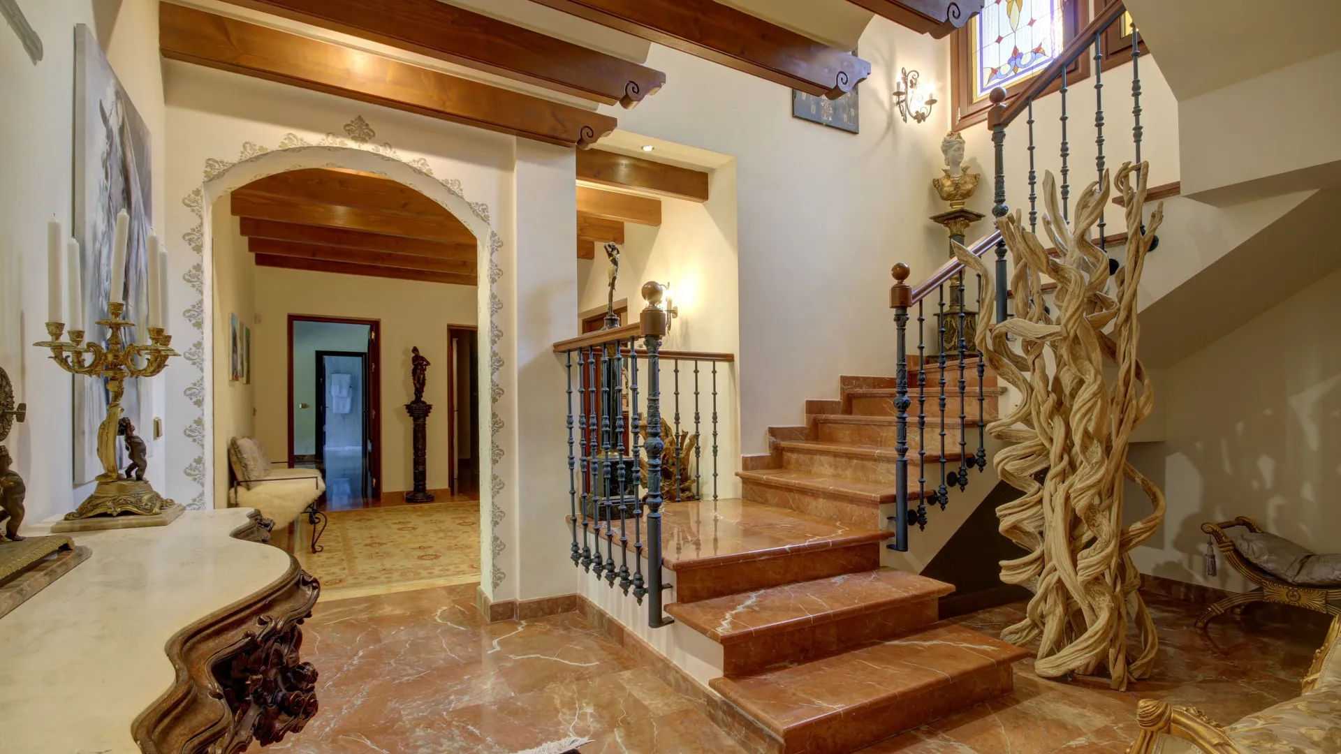 Buy villa in La Zagaleta