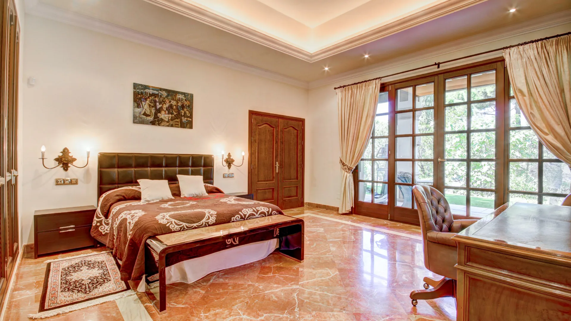 Buy villa in La Zagaleta