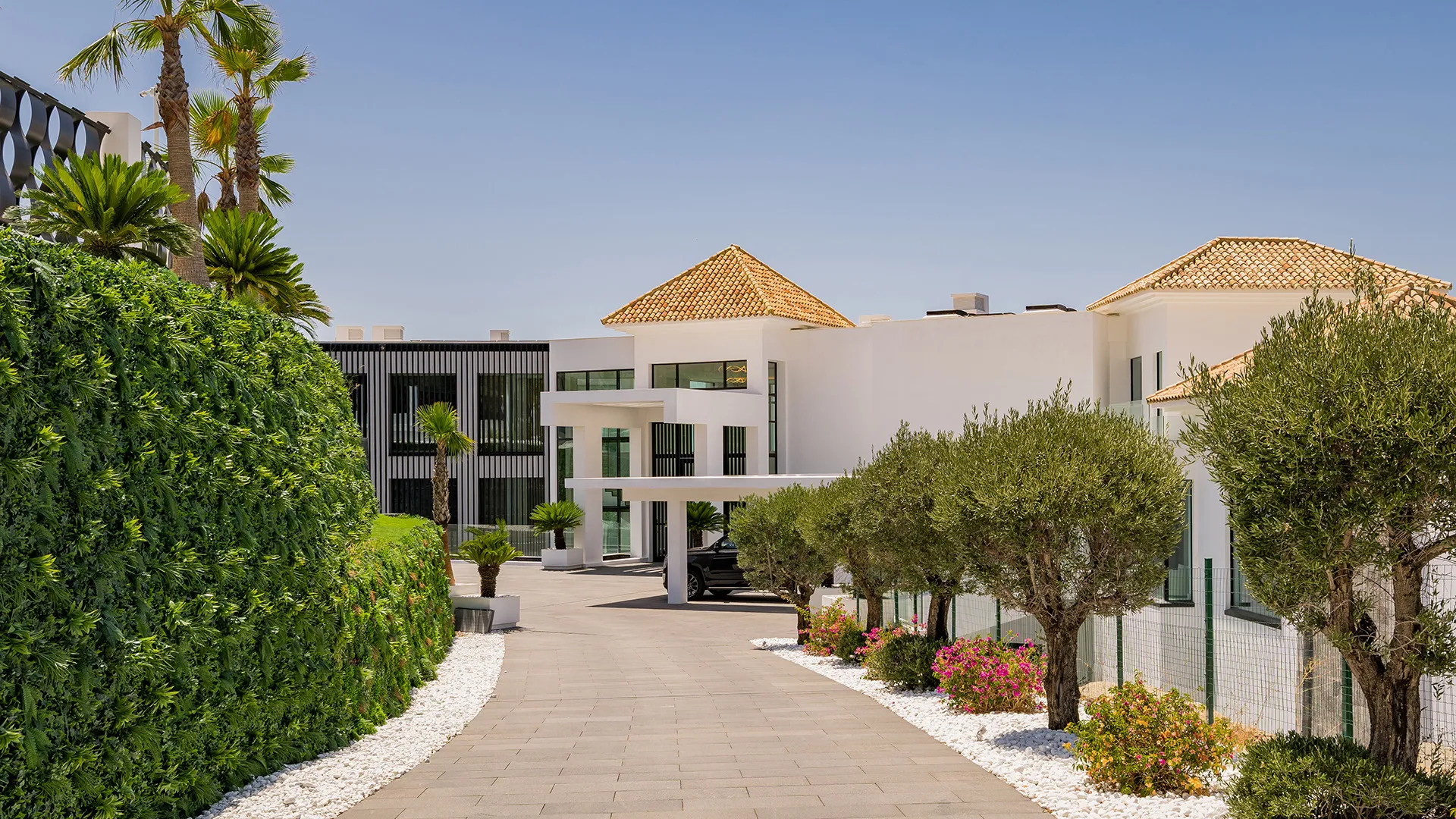 For sale 16 bedrooms villa in La Zagaleta