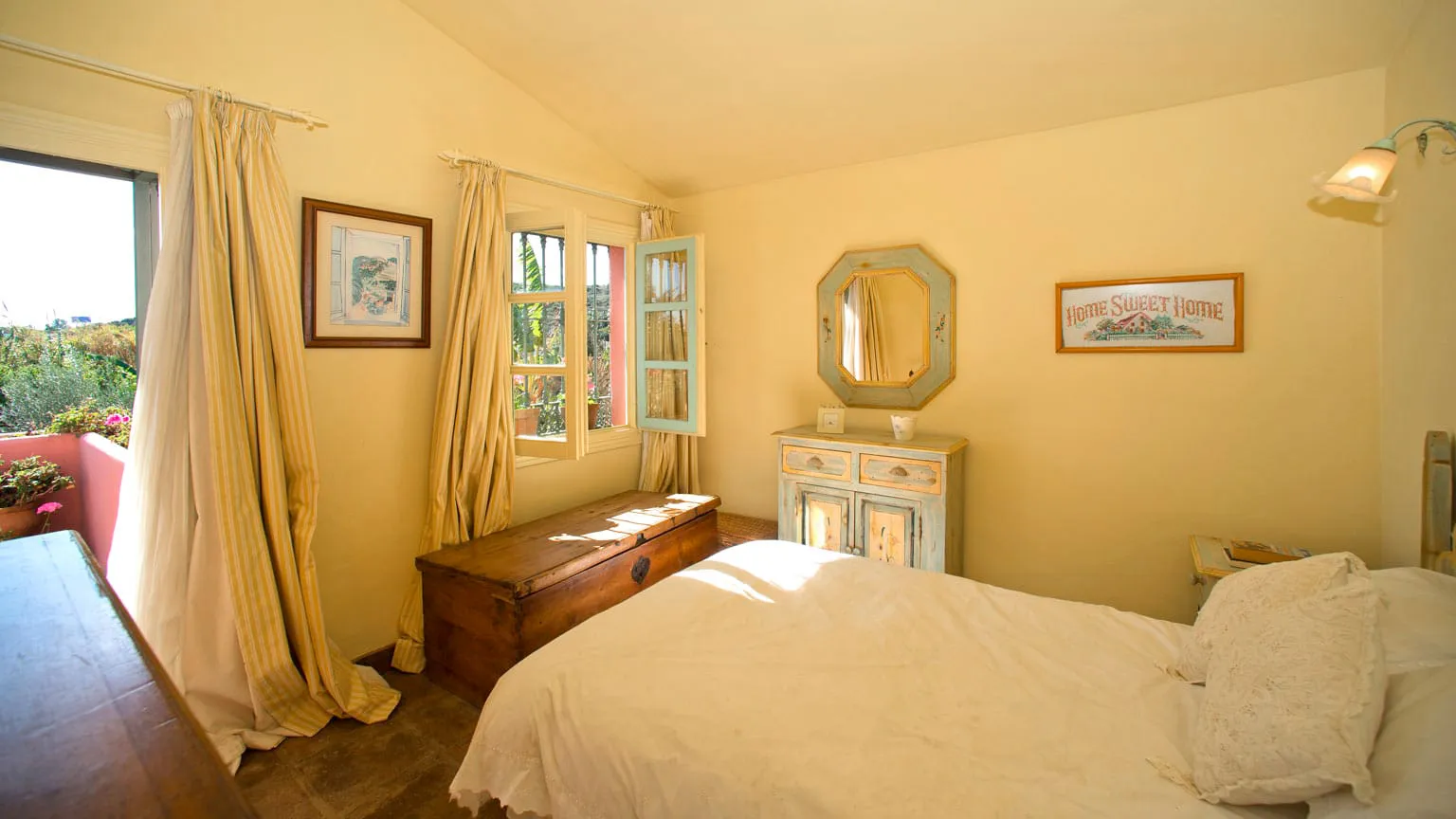 For sale villa with 3 bedrooms in Guadalobon