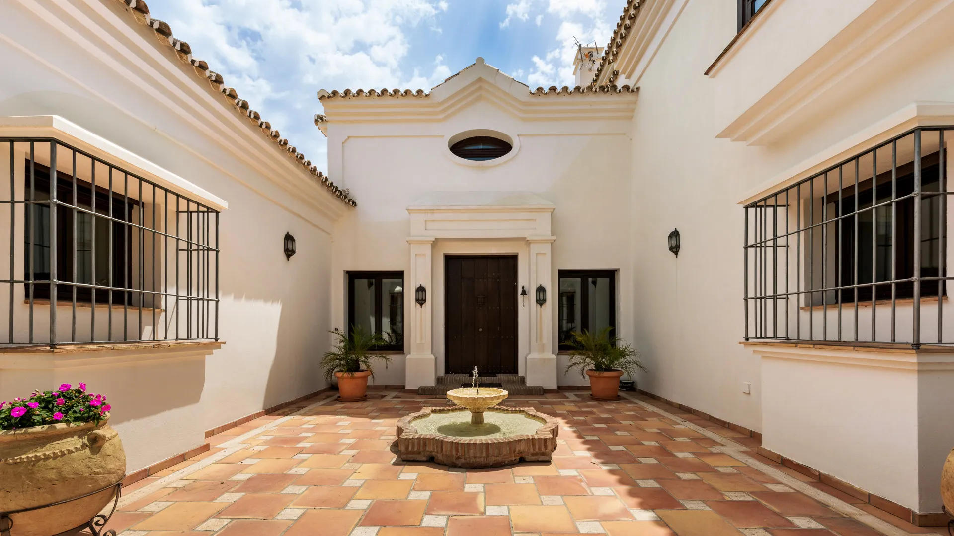 For sale Marbella Club Golf Resort villa with 5 bedrooms