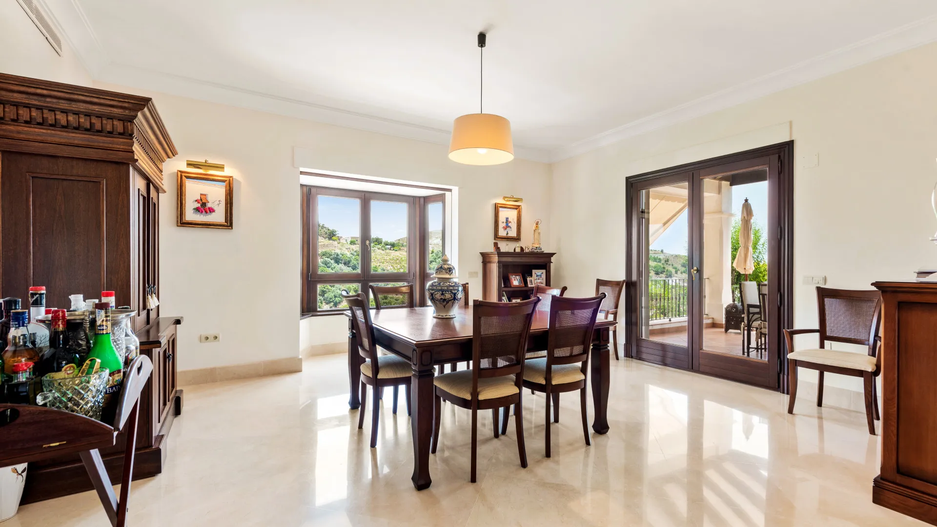 For sale Marbella Club Golf Resort villa with 5 bedrooms