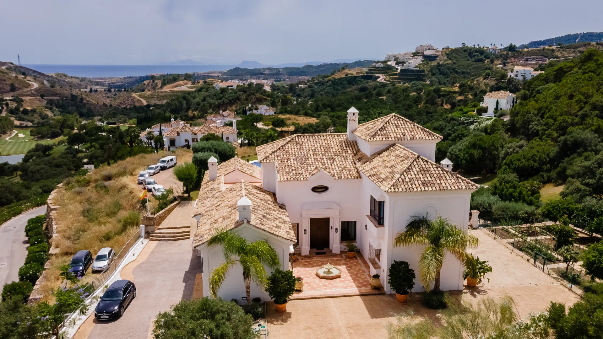 For sale Marbella Club Golf Resort villa with 5 bedrooms