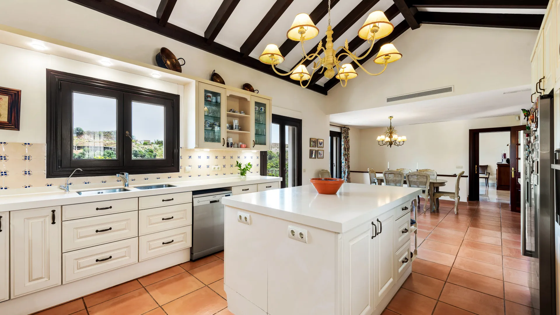 For sale Marbella Club Golf Resort villa with 5 bedrooms