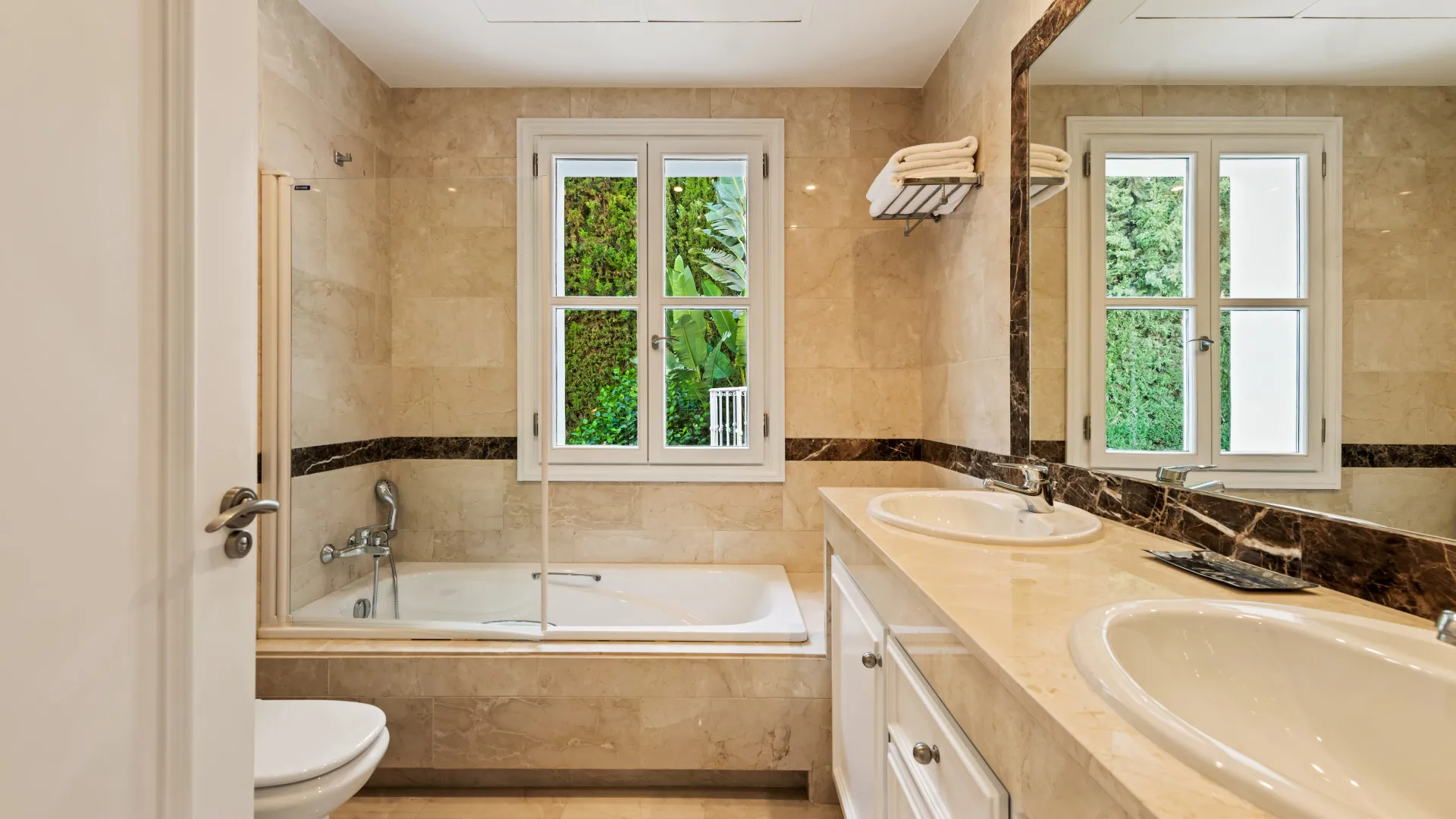 Villa a la venta en Sierra Blanca con 7 dormitorios