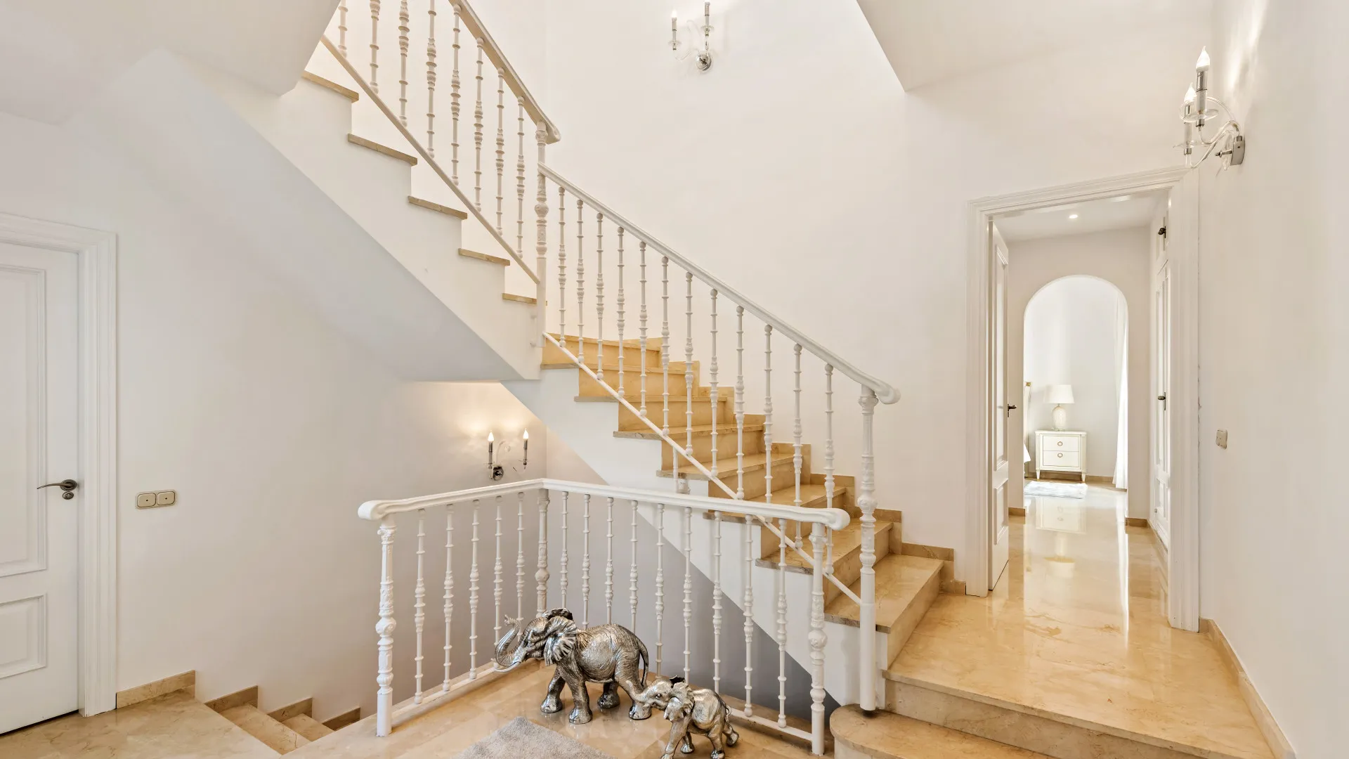 Villa a la venta en Sierra Blanca con 7 dormitorios