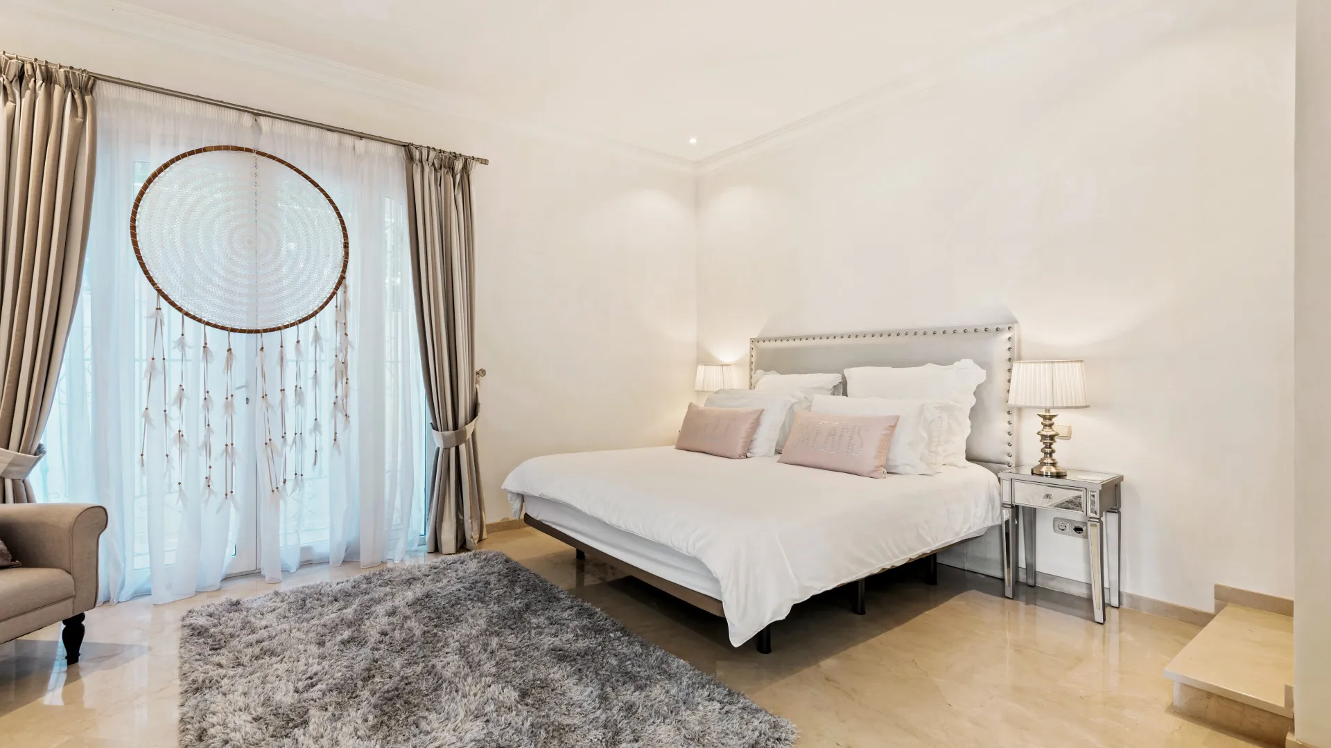 Villa a la venta en Sierra Blanca con 7 dormitorios